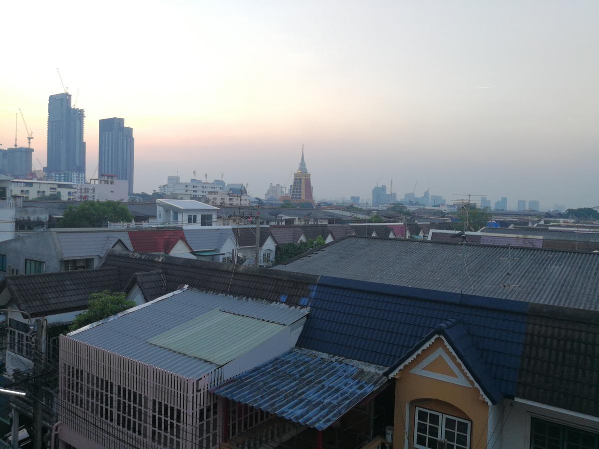Wj Hostel Банкок Екстериор снимка