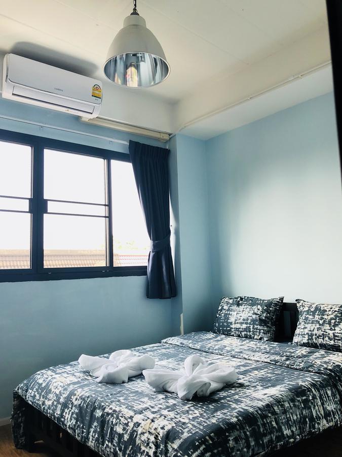 Wj Hostel Банкок Екстериор снимка