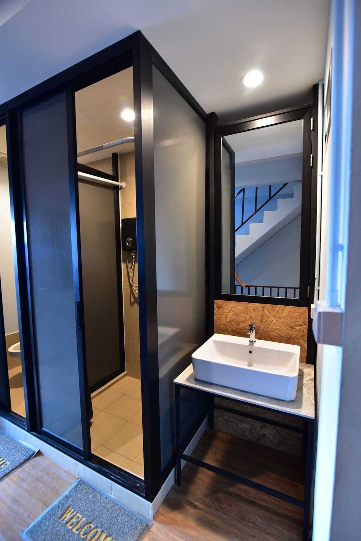 Wj Hostel Банкок Екстериор снимка